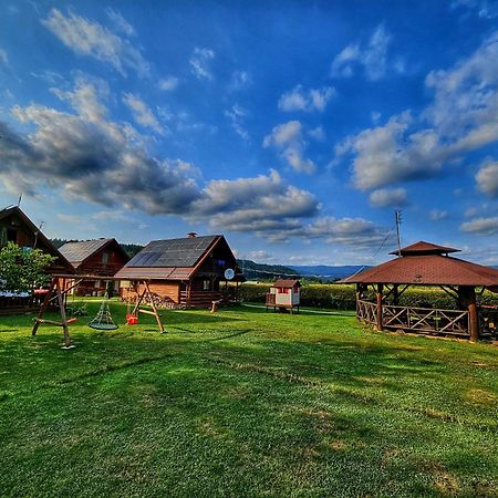 Domki Nad Sanem เลสโก ภายนอก รูปภาพ